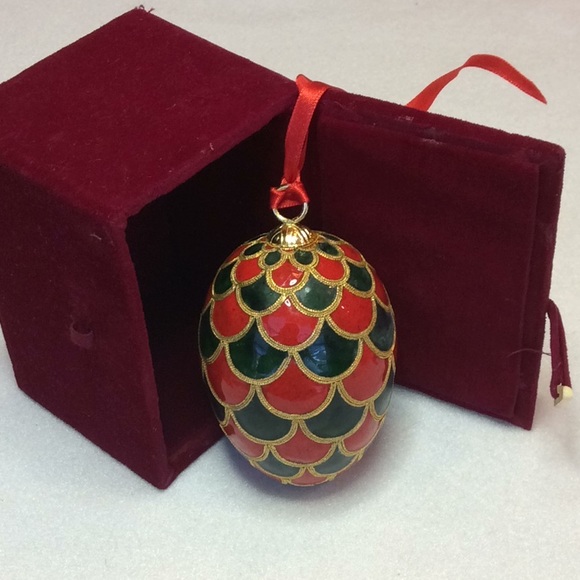 FINAL SALE PRICE Dillard’s Cloisonné Pine Cone Ornament w/Red Box - Picture 2 of 8